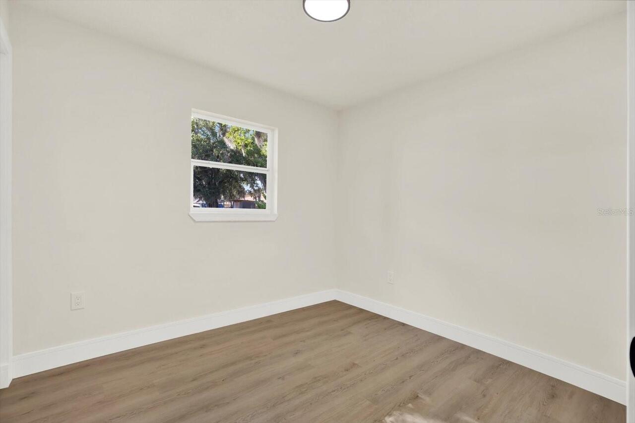 Listing Photo 24