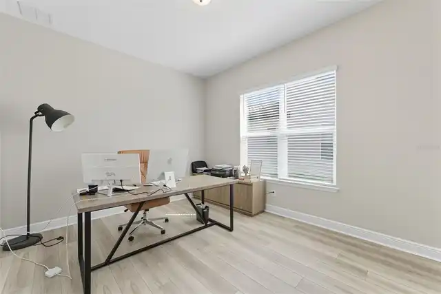 Listing Photo 17