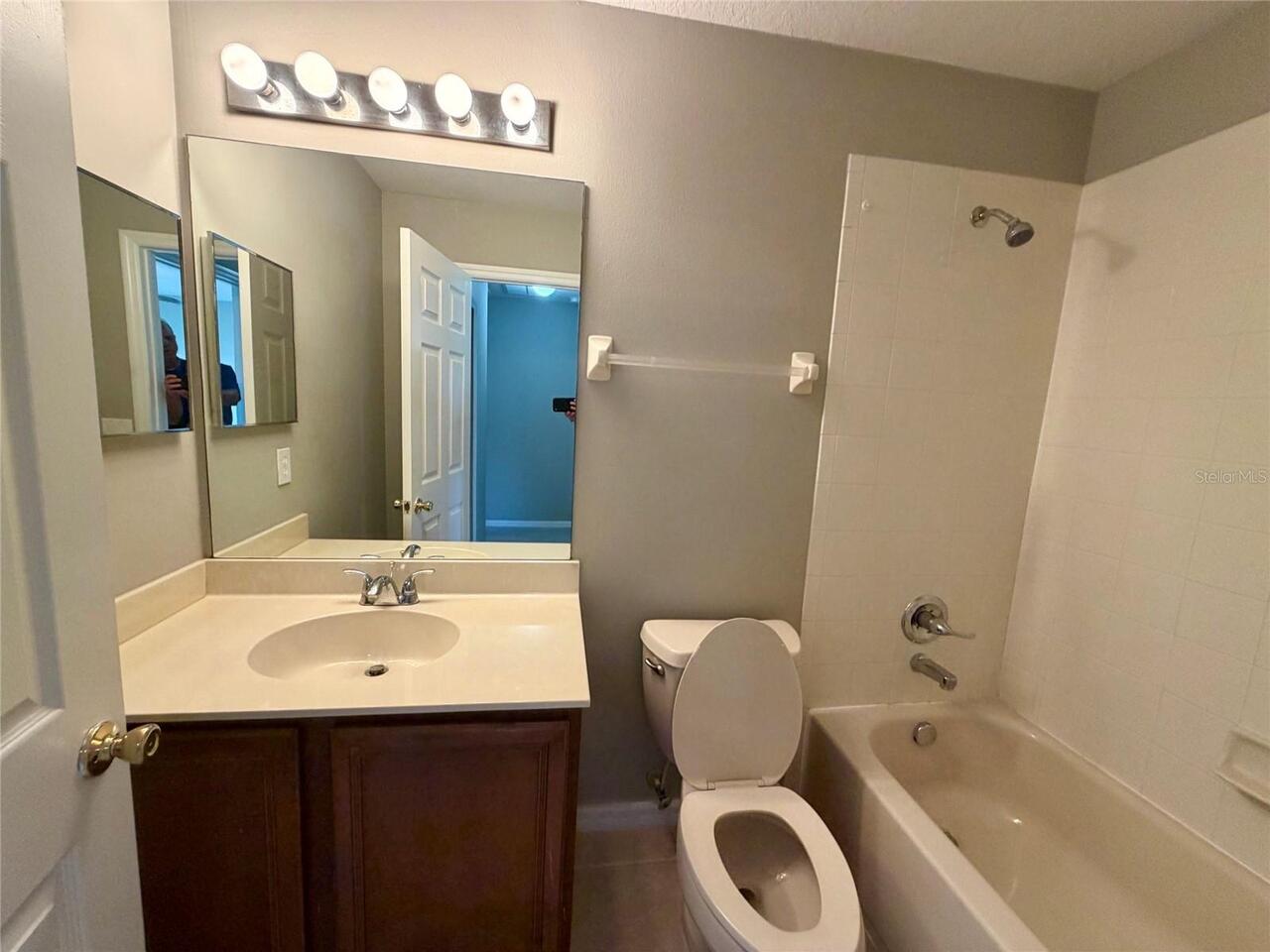 Listing Photo 16