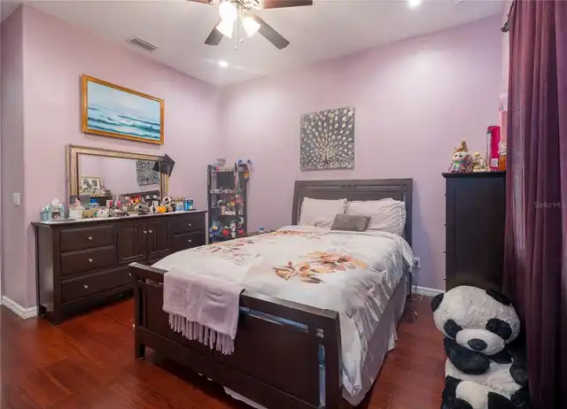 Listing Photo 16