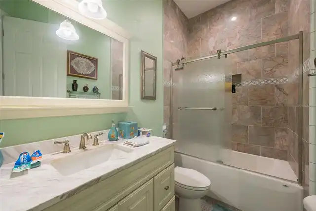 Listing Photo 21
