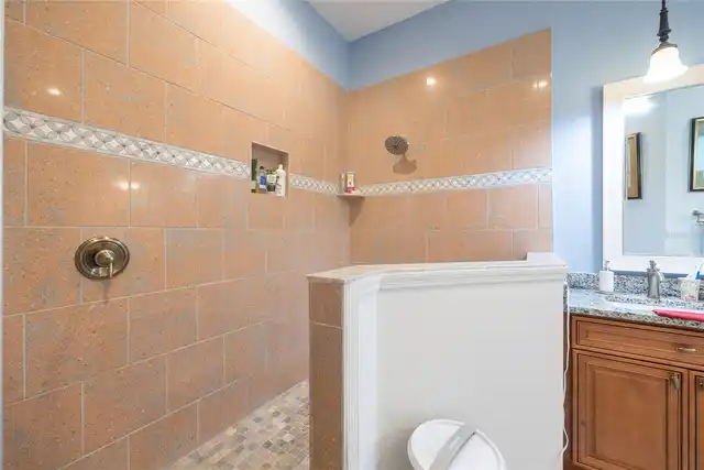 Listing Photo 54