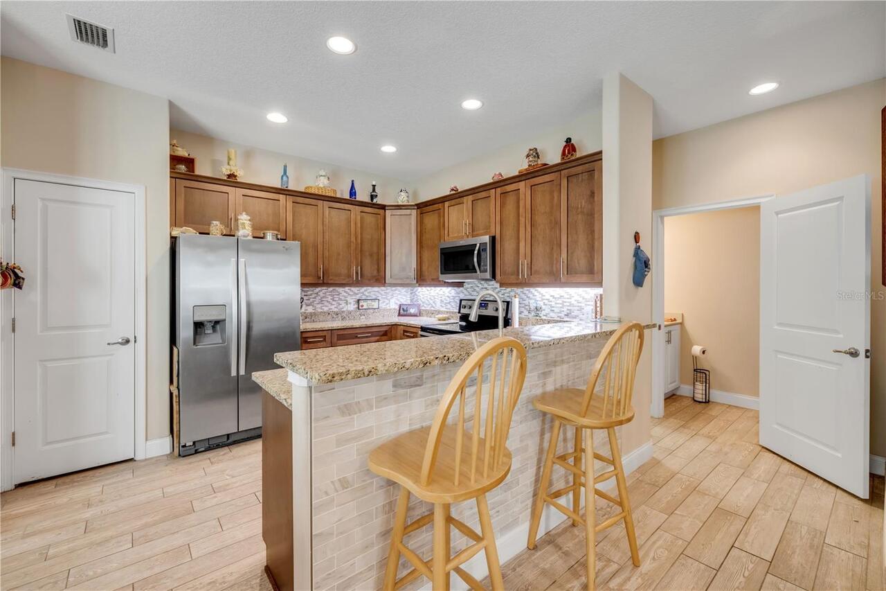 Listing Photo 12