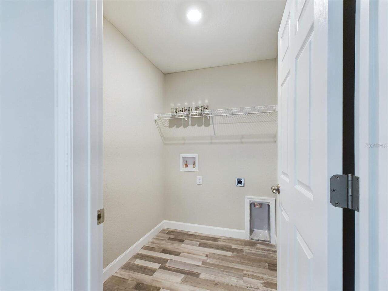 Listing Photo 8