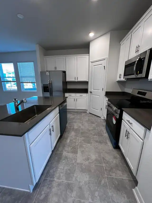 Listing Photo 6