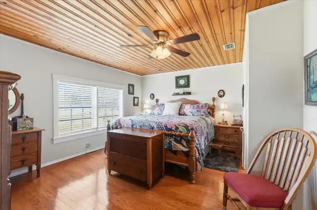 Listing Photo 22