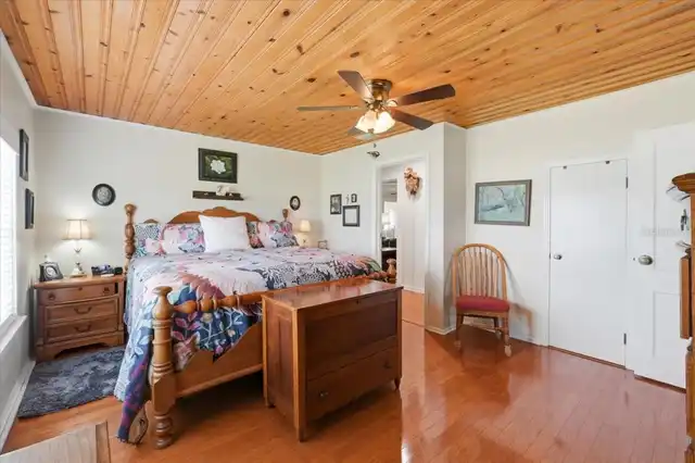 Listing Photo 23