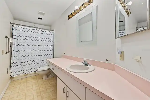 Listing Photo 23