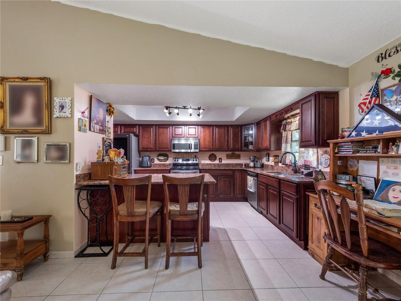 Listing Photo 7