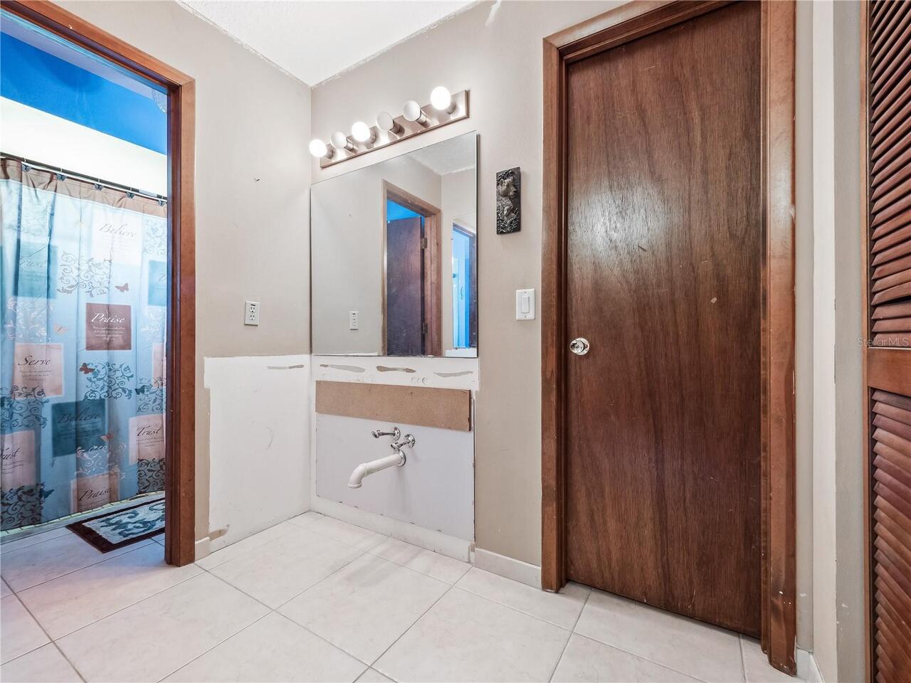 Listing Photo 20