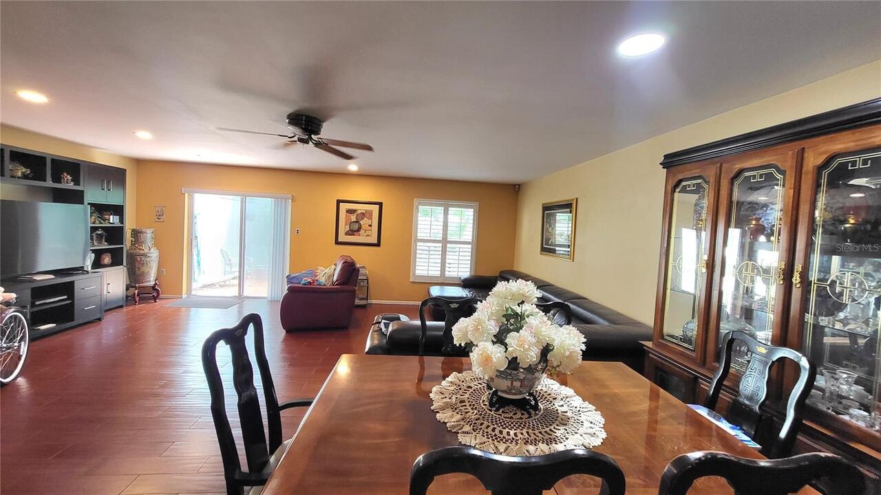 Listing Photo 12