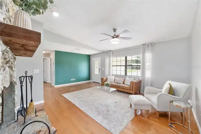 Listing Photo 17