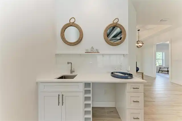 Listing Photo 14