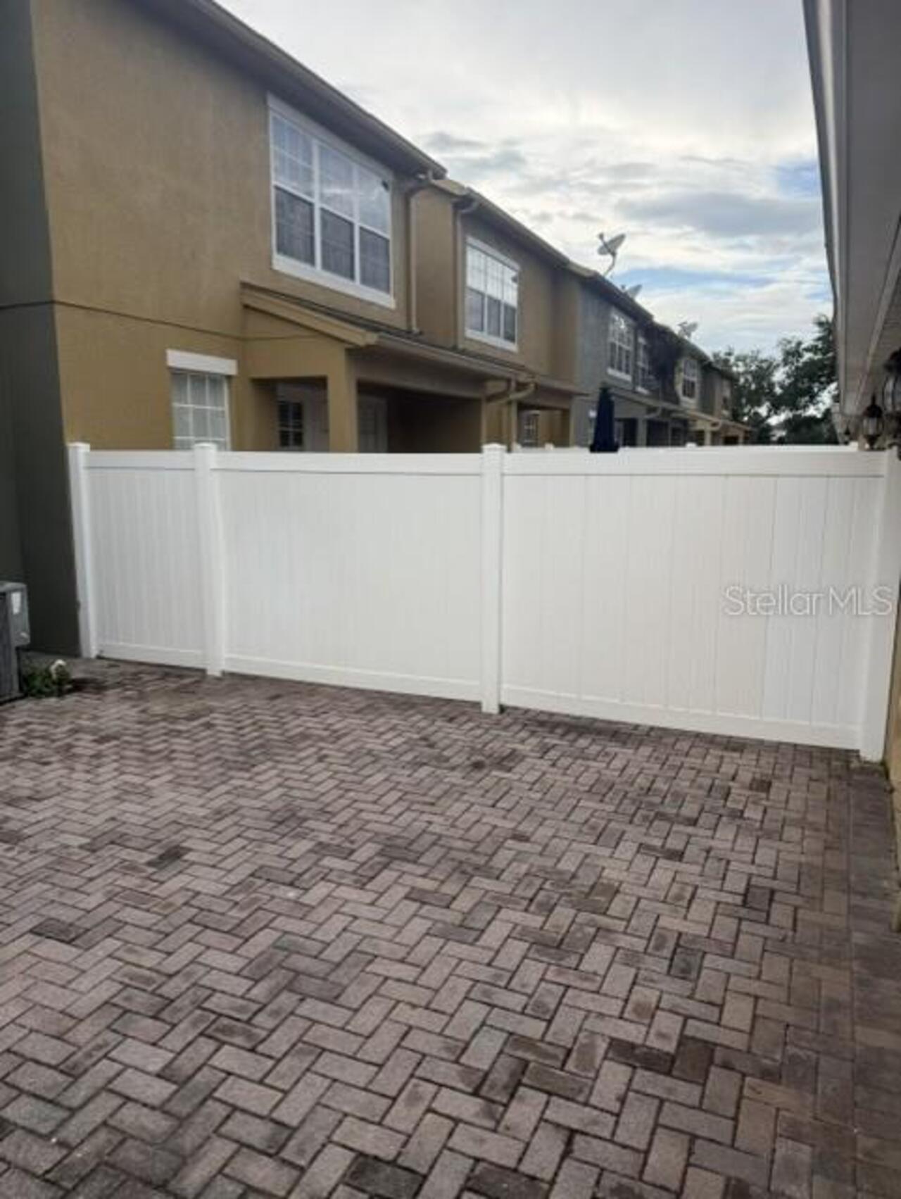 Listing Photo 17