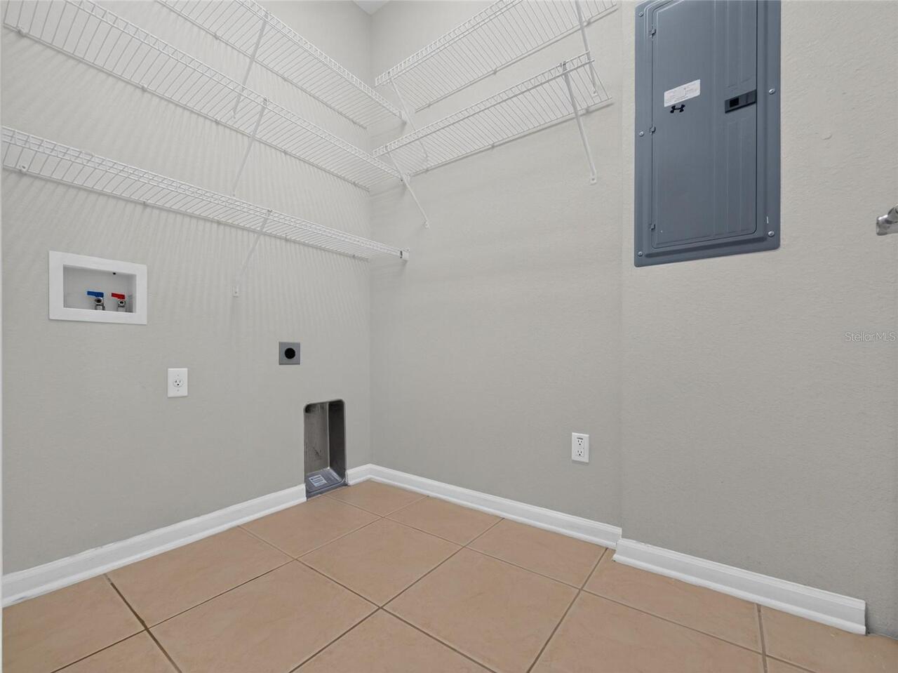 Listing Photo 11