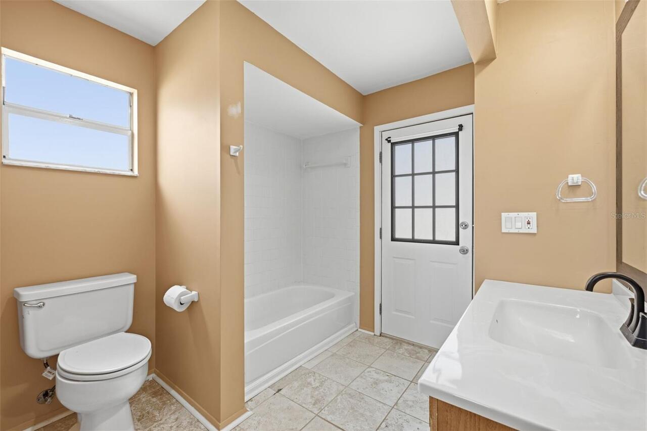 Listing Photo 25