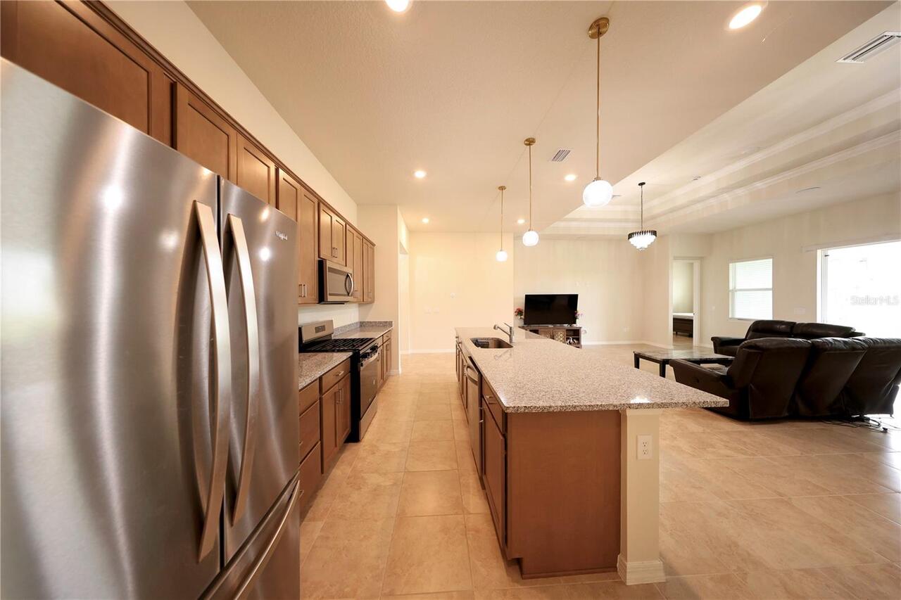 Listing Photo 11