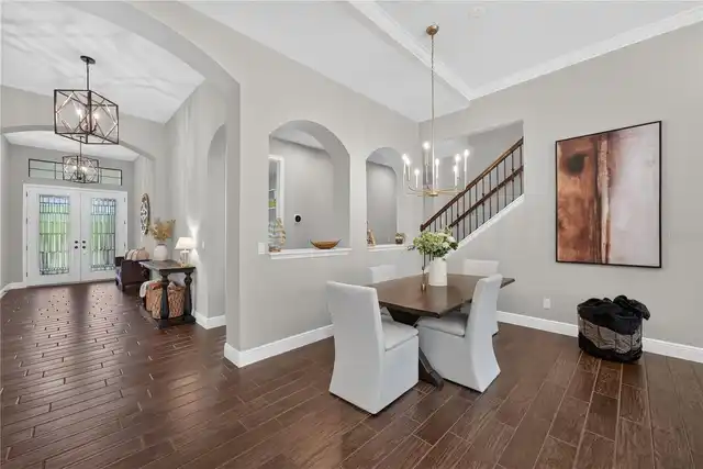 Listing Photo 11