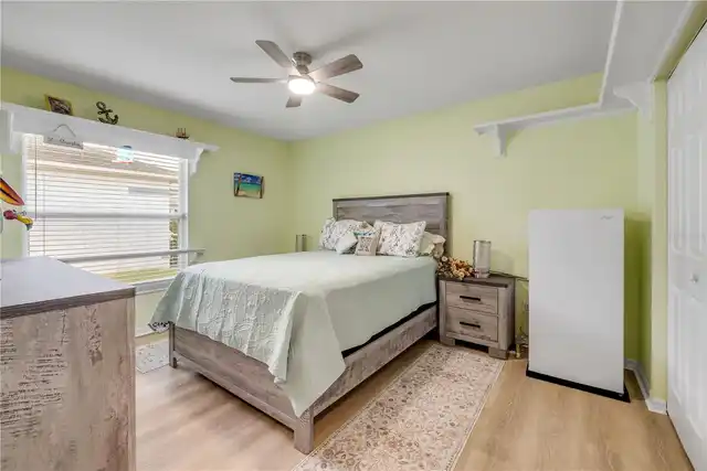 Listing Photo 17