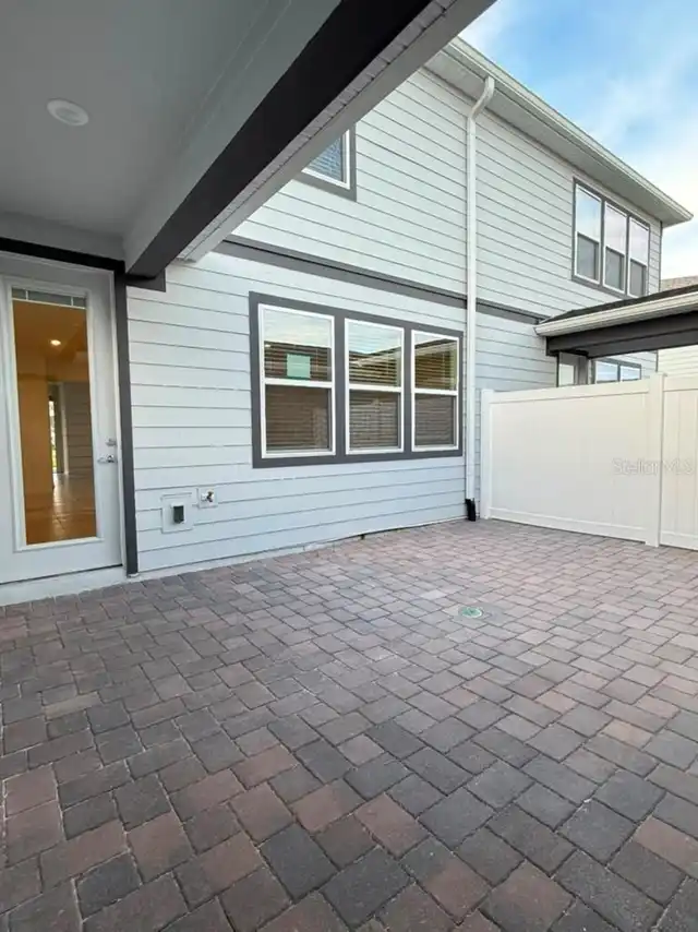 Listing Photo 32