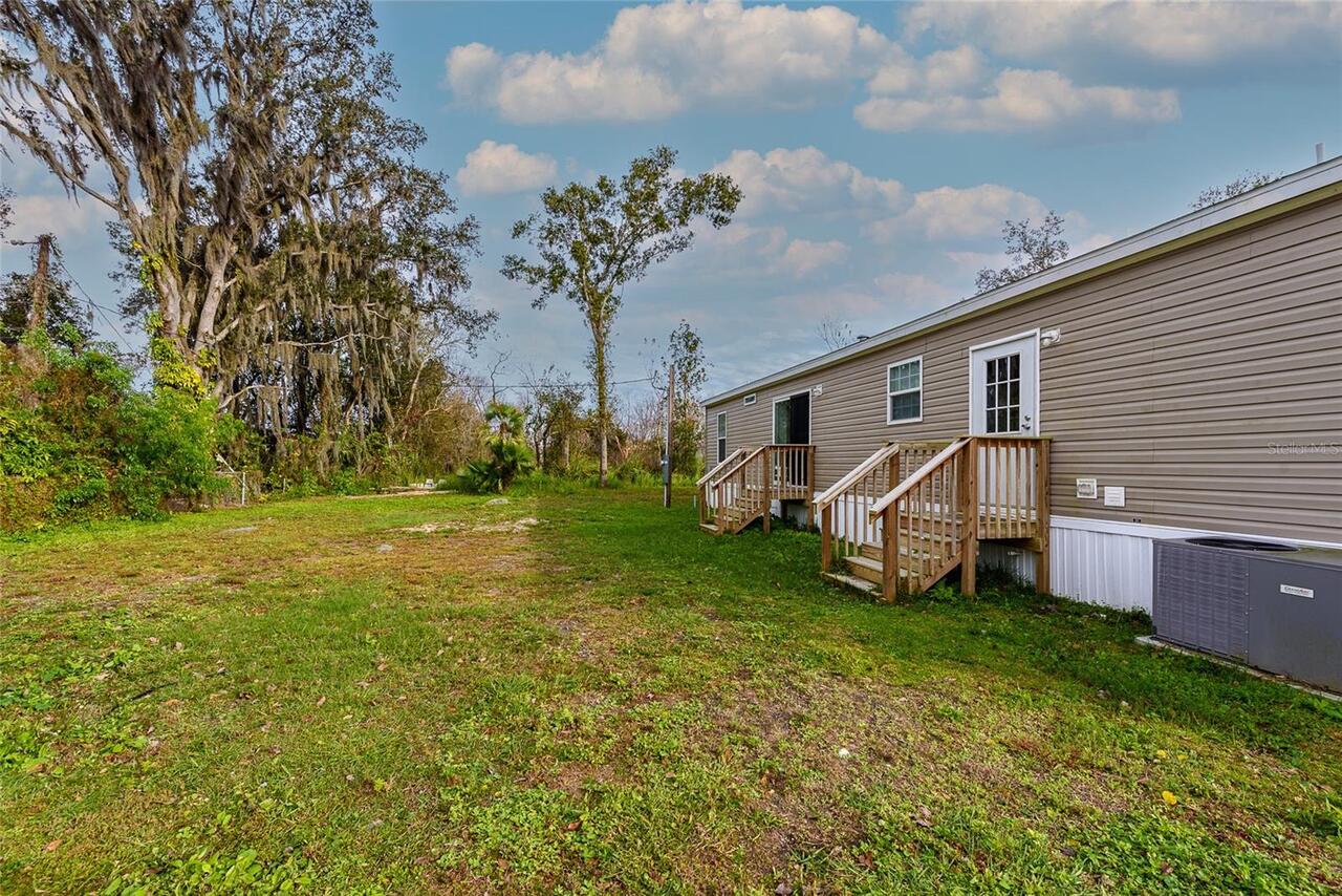 Listing Photo 12