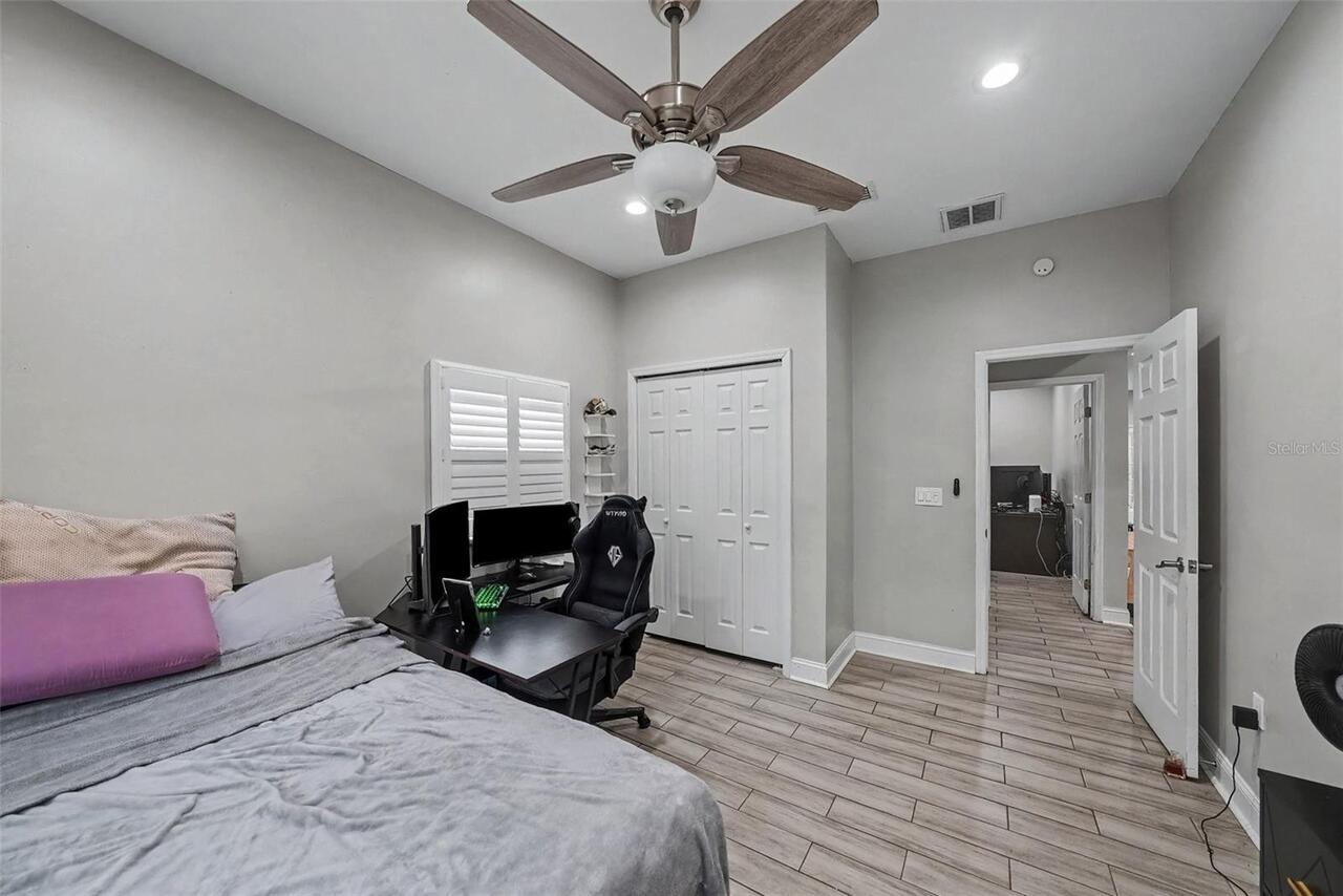 Listing Photo 12