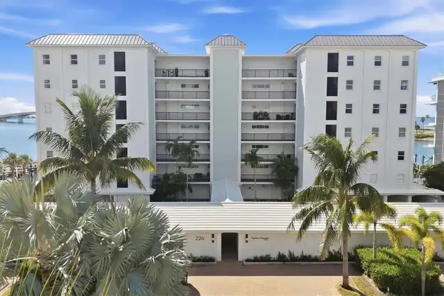 Listing Photo 14