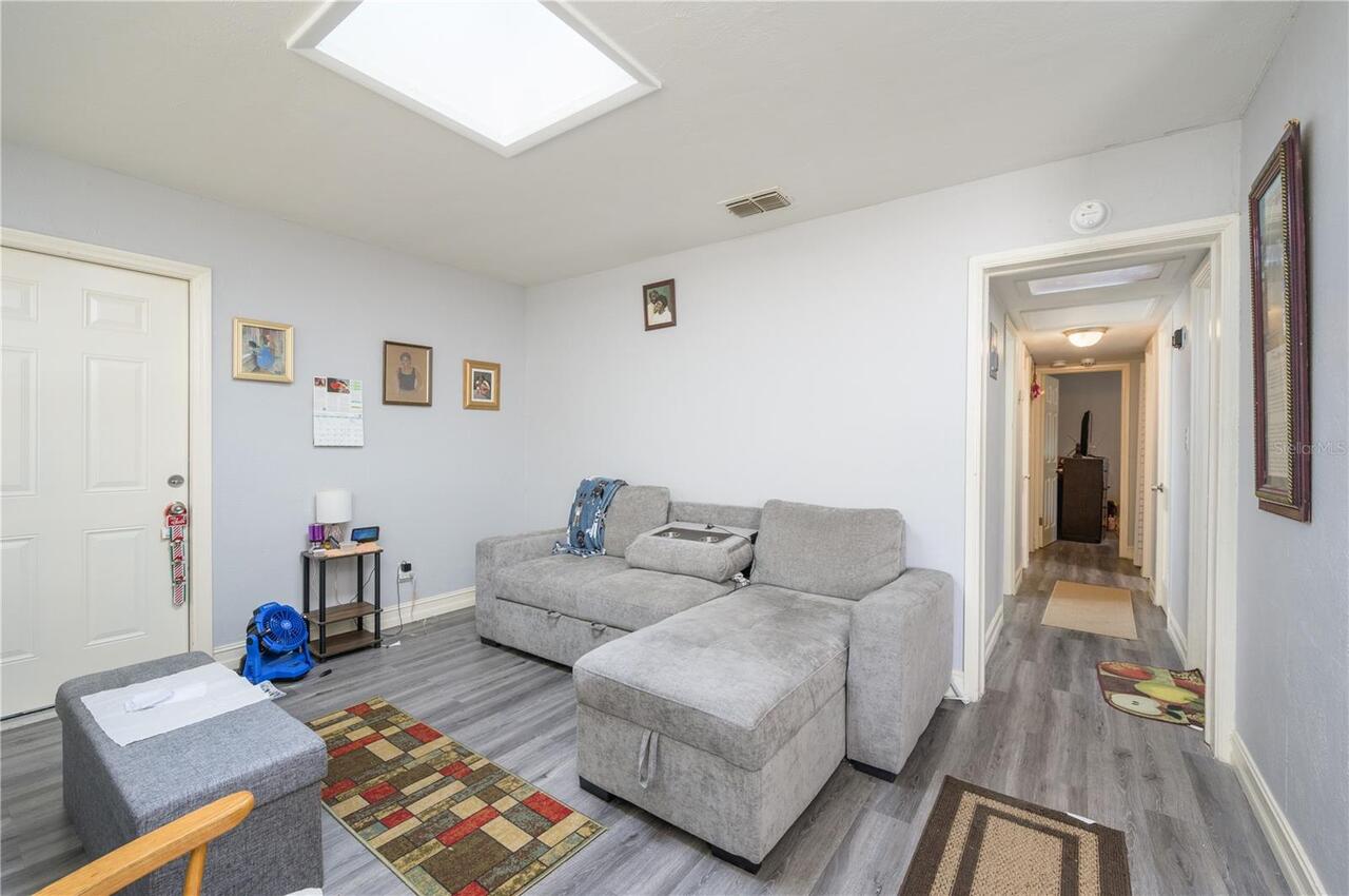 Listing Photo 6
