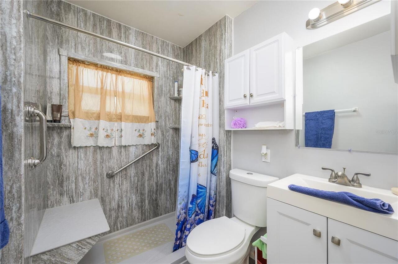 Listing Photo 18