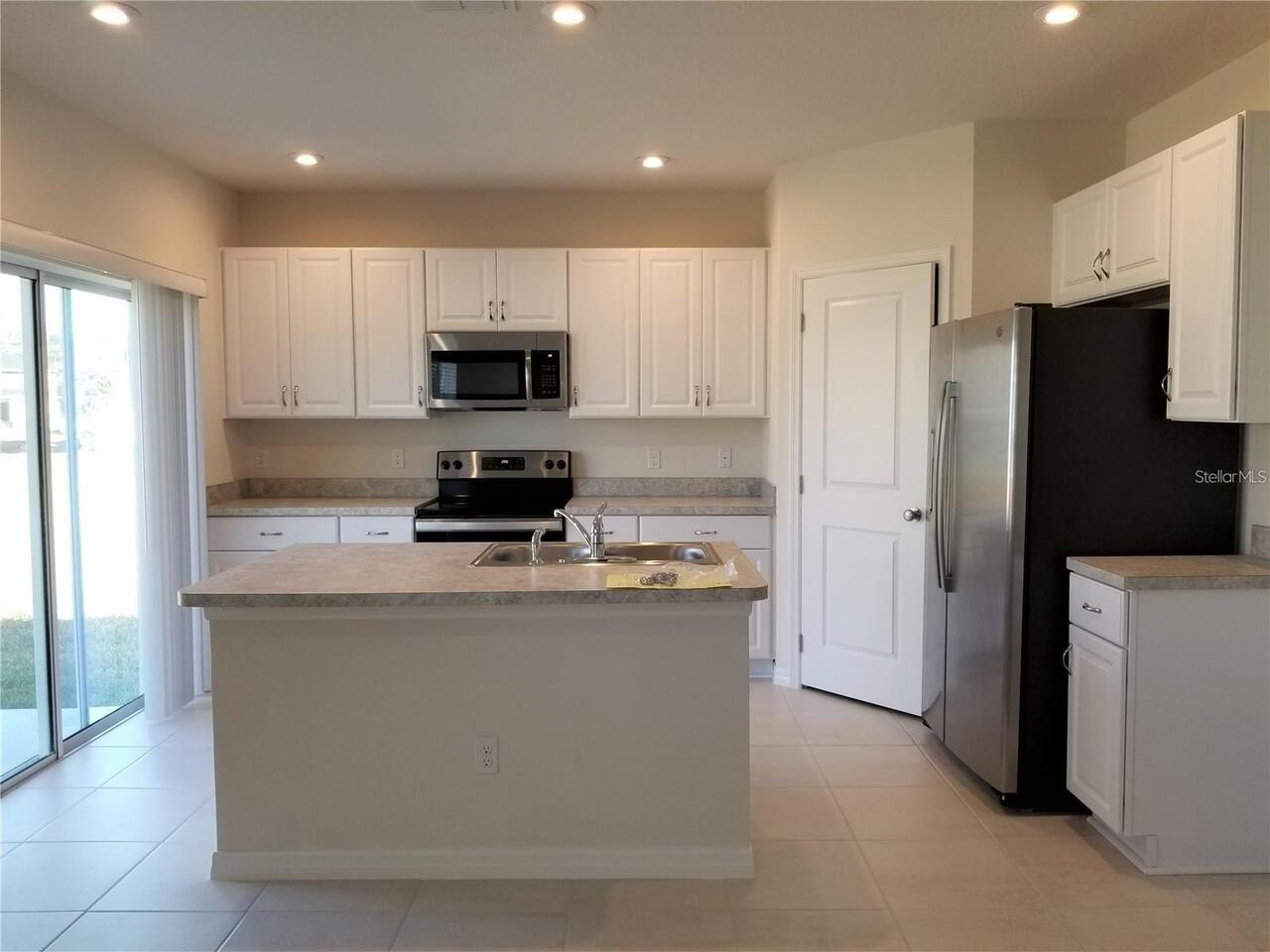 Listing Photo 10