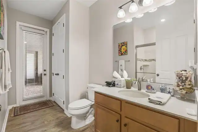 Listing Photo 25