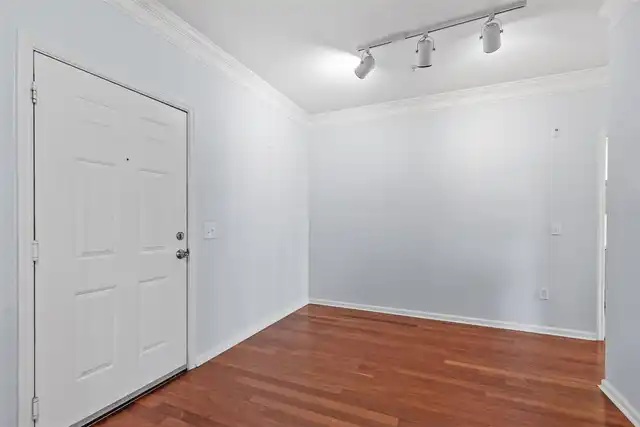 Listing Photo 28