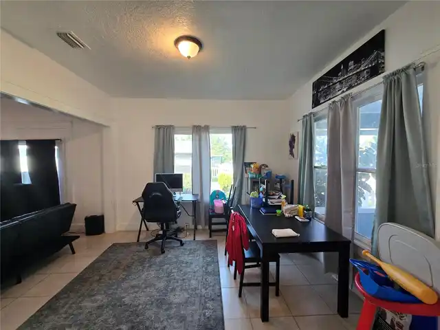 Listing Photo 7