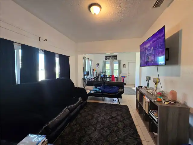 Listing Photo 14