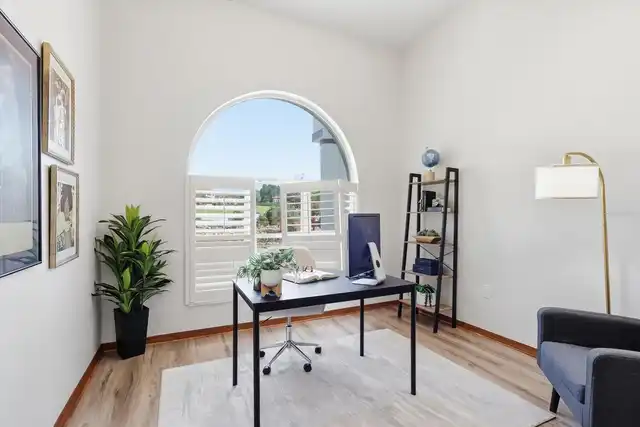Listing Photo 18