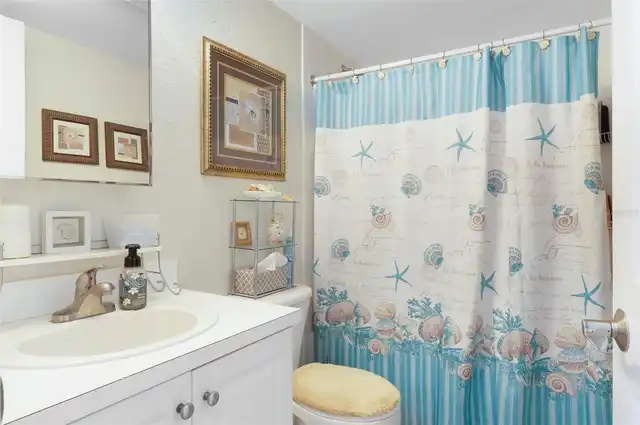 Listing Photo 15