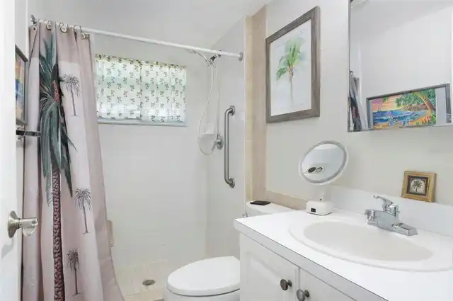 Listing Photo 17