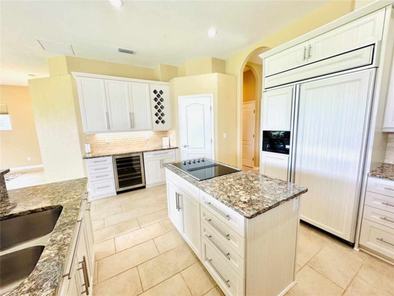 Listing Photo 7