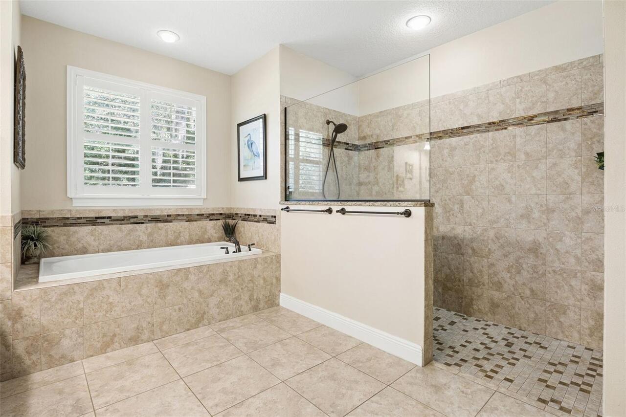 Listing Photo 33