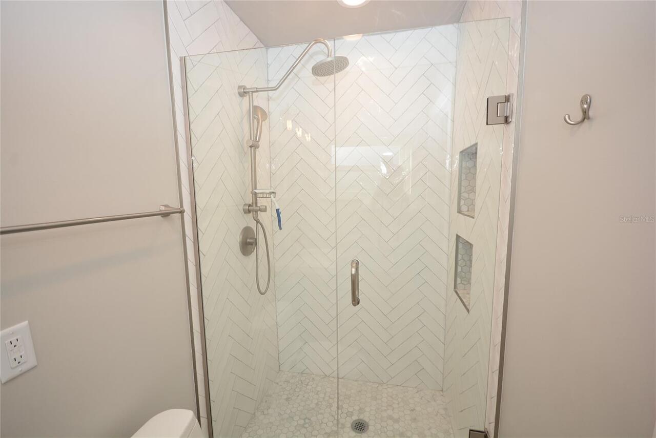 Listing Photo 33