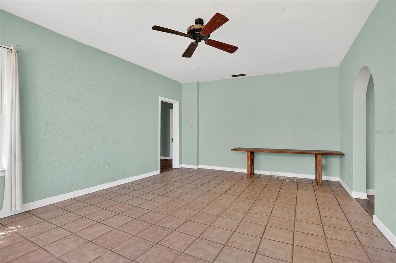 Listing Photo 9
