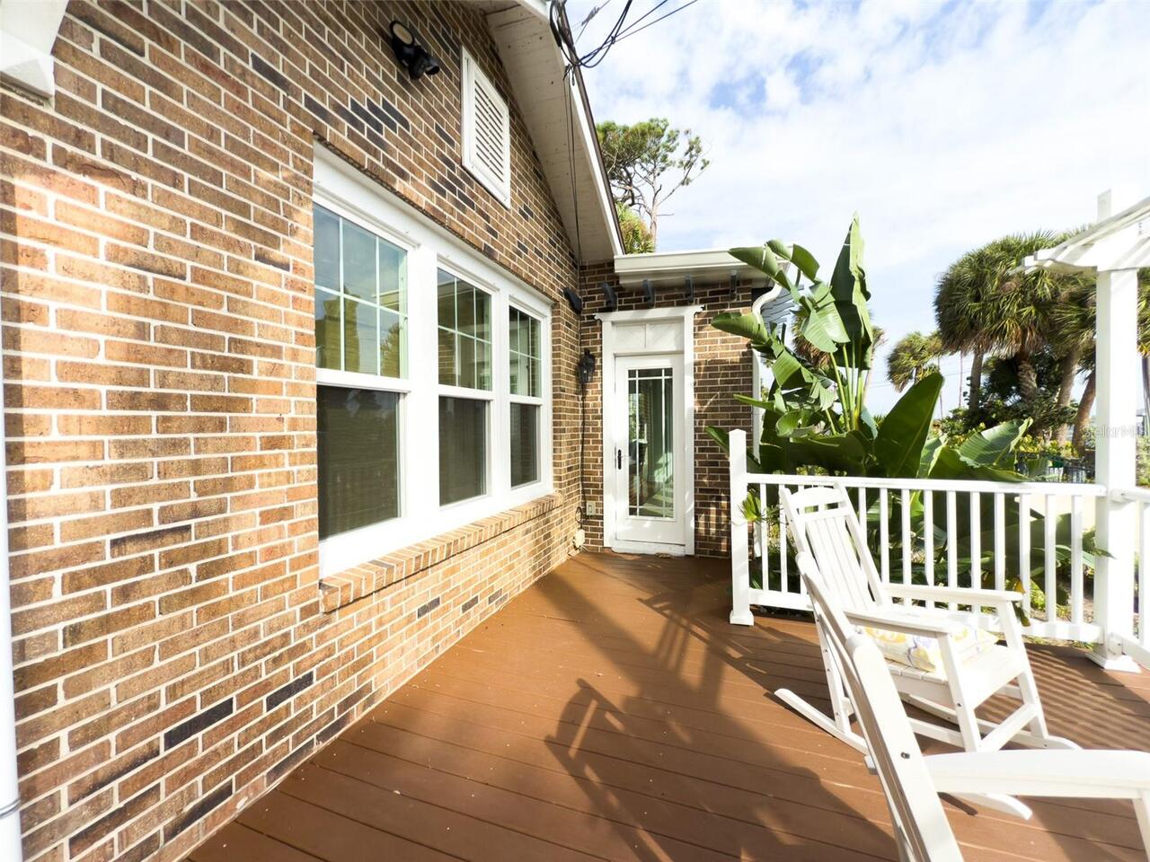 Listing Photo 11