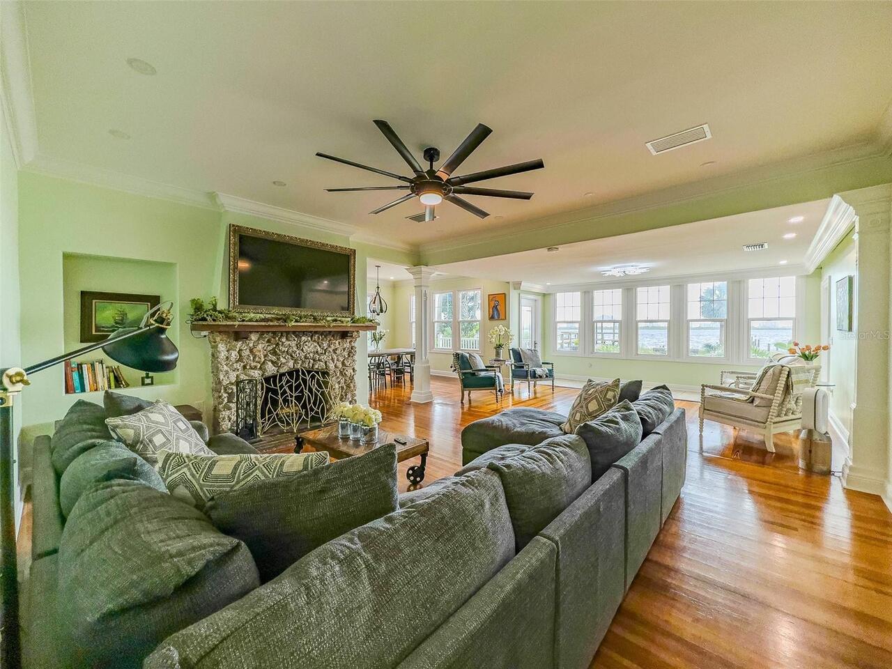 Listing Photo 19