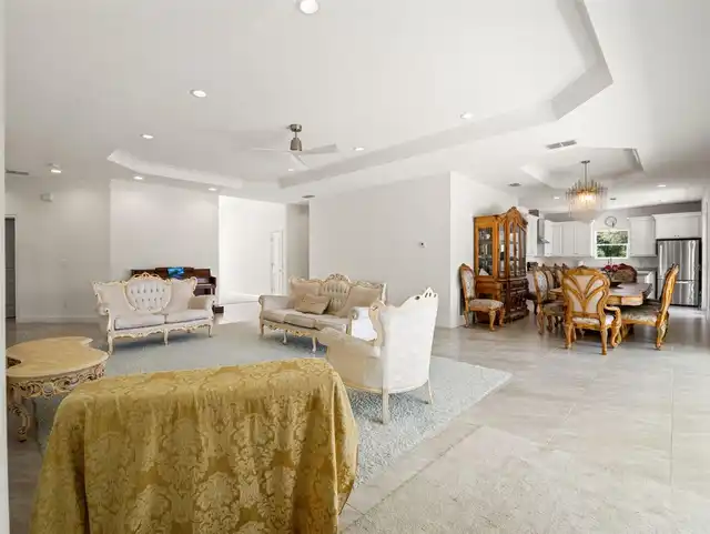 Listing Photo 17