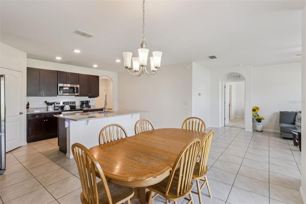 Listing Photo 12