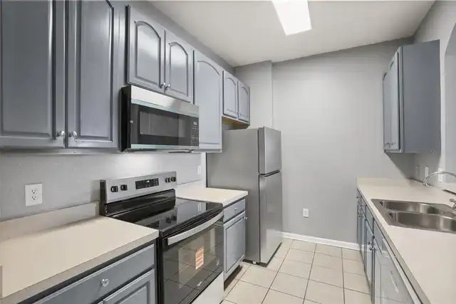 Listing Photo 8