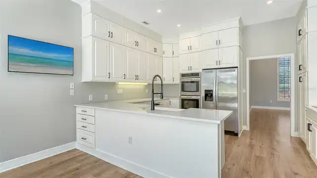 Listing Photo 9