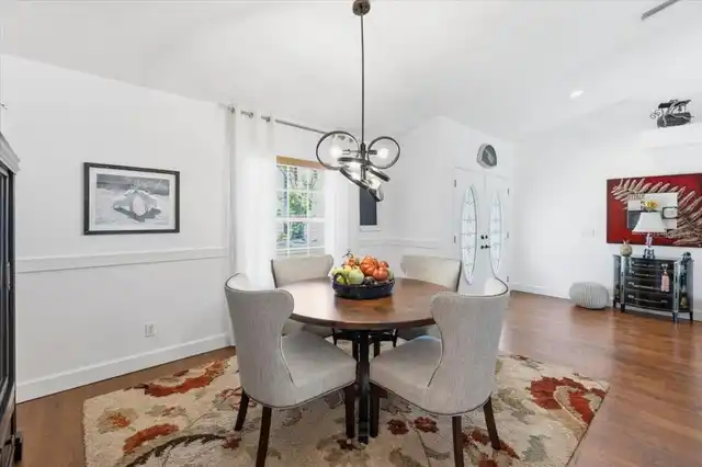 Listing Photo 16