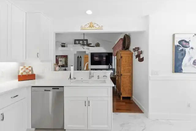 Listing Photo 18