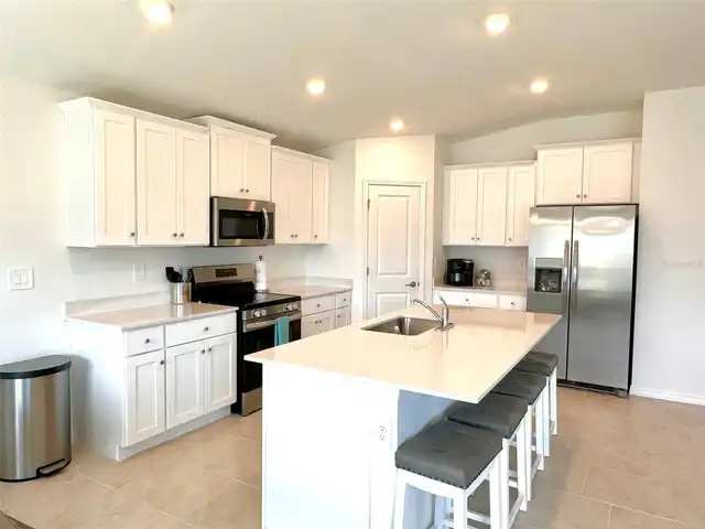 Listing Photo 9